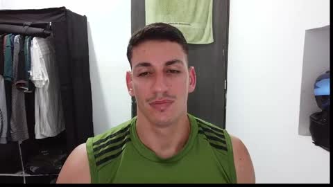 Snapshot of raul240335 chatting on 6, 6, 2026 Raul online show from 6, 6, 2026