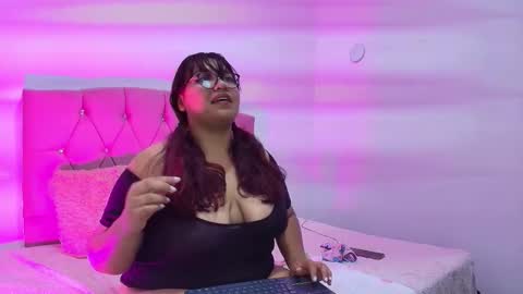 Snapshot of raven_gaze chatting on 20, 9, 2025 raven_gaze online show from 20, 9, 2025
