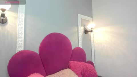 Snapshot of raven_loove chatting on 25, 5, 2026 raven_loove online show from 25, 5, 2026