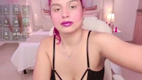 Snapshot of raven_reyes7 chatting on 2, 5, 2026 raven online show from 2, 5, 2026