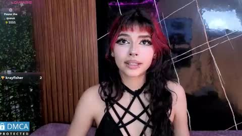 Snapshot of raven_rox_ chatting on 4, 5, 2026 raven_rox_ online show from 4, 5, 2026