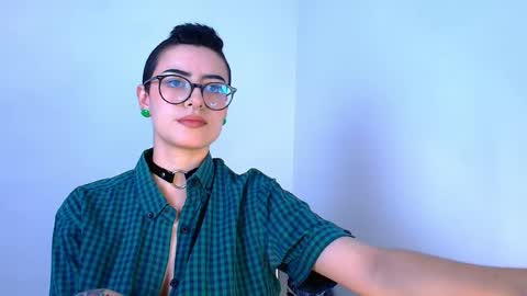 Snapshot of ravendarkness_ chatting on 9, 5, 2026 ravendarkness_ online show from 9, 5, 2026