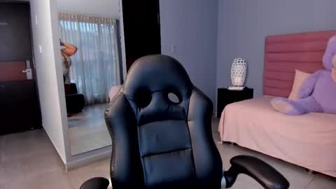 Snapshot of ravendipaul_ chatting on 3, 10, 2025 online show from 3, 10, 2025