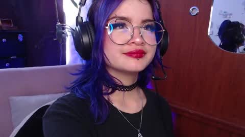Snapshot of raventh_ chatting on 9, 10, 2025 raventh_ online show from 9, 10, 2025