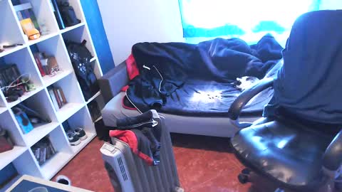 ravingr3d3 online show from 20, 2, 2025