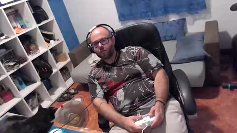 ravingr3d3 online show from 23, 9, 2025