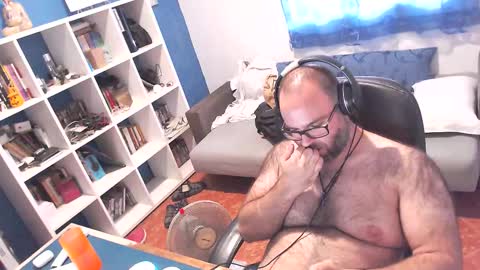 ravingr3d3 online show from 30, 9, 2025