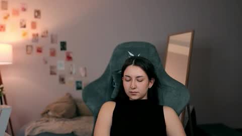 Alia Mereyn online show from 25, 9, 2025