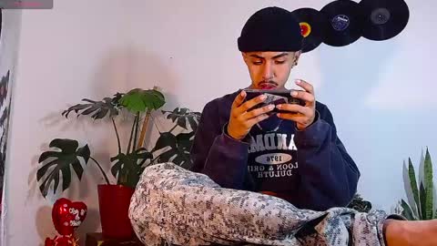 Rayn online show from 4, 12, 2024