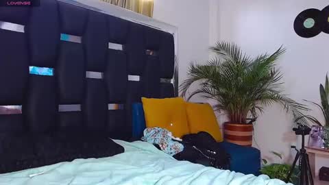 Rayn online show from 25, 1, 2025