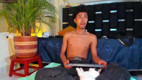 Rayn online show from 8, 3, 2025