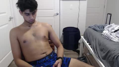 Snapshot of raymondg8596 chatting on 4, 2, 2026 raymondg8596 online show from 4, 2, 2026