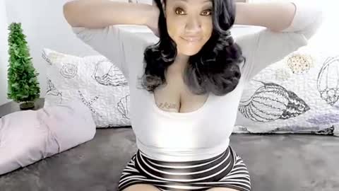 Snapshot of rayne_woods chatting on 23, 6, 2026 rayne woods online show from 23, 6, 2026