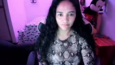Snapshot of rayza_mature_ chatting on 22, 7, 2026 Danna online show from 22, 7, 2026