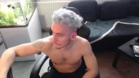 Rayzel online show from 11, 1, 2026