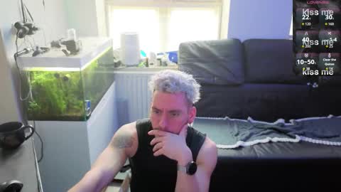 Rayzel online show from 8, 2, 2026