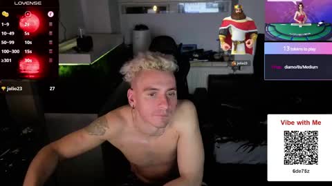 Snapshot of rayzel_white chatting on 13, 5, 2026 Rayzel White online show from 13, 5, 2026