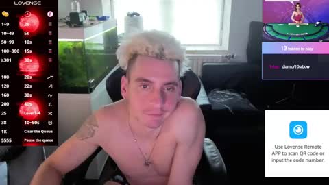 Snapshot of rayzel_white chatting on 23, 5, 2026 Rayzel White online show from 23, 5, 2026
