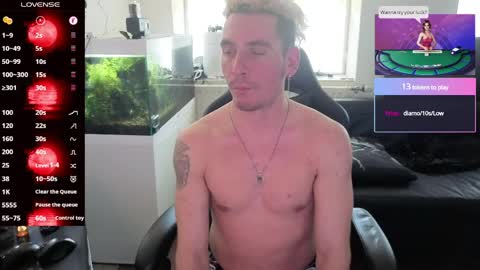 Snapshot of rayzel_white chatting on 31, 5, 2026 Rayzel White online show from 31, 5, 2026