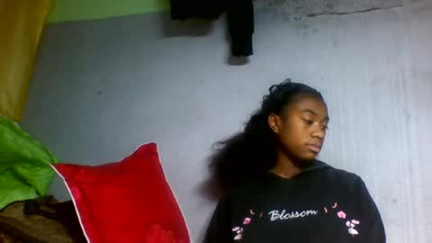 Snapshot of razafyela chatting on 24, 7, 2026 razafyela online show from 24, 7, 2026
