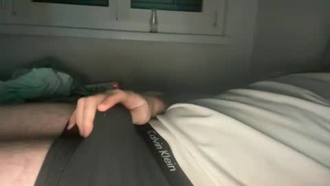 Snapshot of rbnaustiiin chatting on 1, 1, 2025 rbnaustiiin online show from 1, 1, 2025