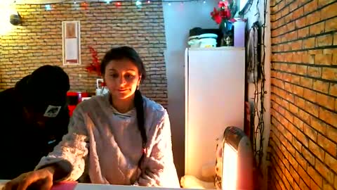 Snapshot of real_coupl3 chatting on 18, 1, 2026 real_coupl3 online show from 18, 1, 2026