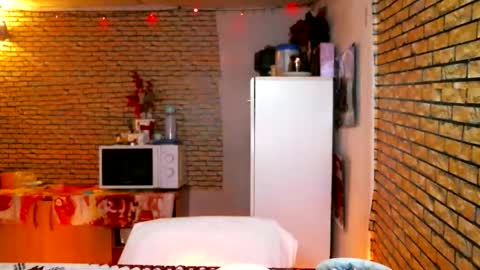 Snapshot of real_coupl3 chatting on 2, 2, 2026 real_coupl3 online show from 2, 2, 2026