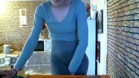 Snapshot of real_coupl3 chatting on 25, 3, 2026 real_coupl3 online show from 25, 3, 2026