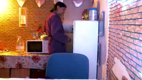 Snapshot of real_coupl3 chatting on 18, 4, 2026 real_coupl3 online show from 18, 4, 2026