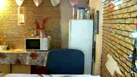 Snapshot of real_coupl3 chatting on 20, 4, 2026 real_coupl3 online show from 20, 4, 2026
