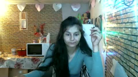 Snapshot of real_coupl3 chatting on 10, 5, 2026 real_coupl3 online show from 10, 5, 2026