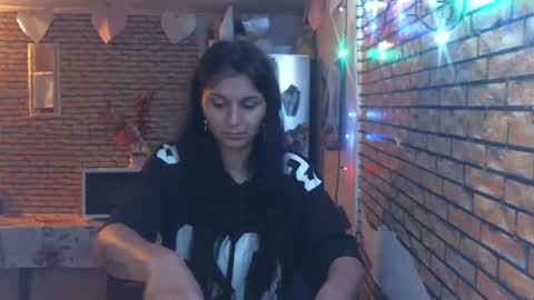 Snapshot of real_coupl3 chatting on 21, 5, 2026 real_coupl3 online show from 21, 5, 2026