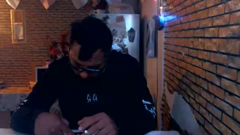 Snapshot of real_coupl3 chatting on 24, 5, 2026 real_coupl3 online show from 24, 5, 2026