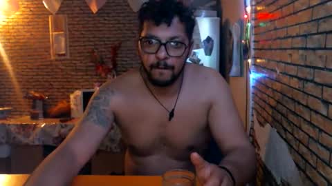 Snapshot of real_coupl3 chatting on 2, 6, 2026 real_coupl3 online show from 2, 6, 2026