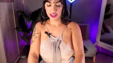 Snapshot of realalinacruz chatting on 14, 2, 2026 Alina Cruz online show from 14, 2, 2026