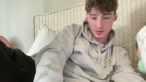 Snapshot of realbeaumance chatting on 6, 4, 2026 realbeaumance online show from 6, 4, 2026