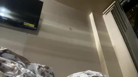 Snapshot of reallife1993 chatting on 19, 11, 2025 reallife1993 online show from 19, 11, 2025