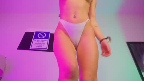 Lily Grace online show from 22, 12, 2024