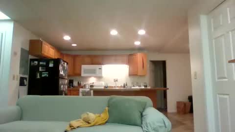 Snapshot of realmman86 chatting on 2, 1, 2025 realmman86 online show from 2, 1, 2025