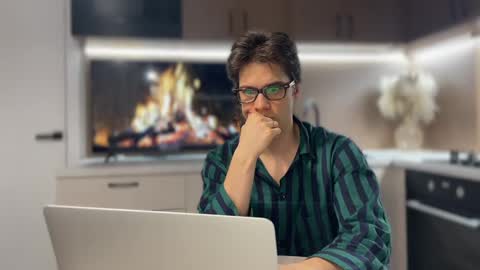 AliceEve online show from 16, 2, 2025