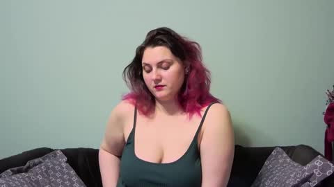 Snapshot of realsweet_goddess chatting on 3, 2, 2025 Realsweet Goddess online show from 3, 2, 2025