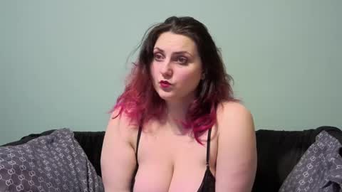 Snapshot of realsweet_goddess chatting on 17, 2, 2025 Realsweet Goddess online show from 17, 2, 2025