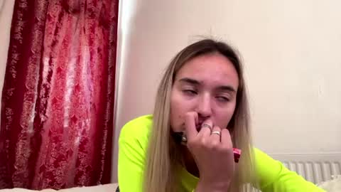 Risa online show from 28, 6, 2026