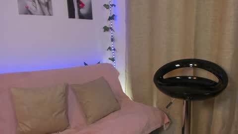 Rebeca Marchetti online show from 2, 4, 2026