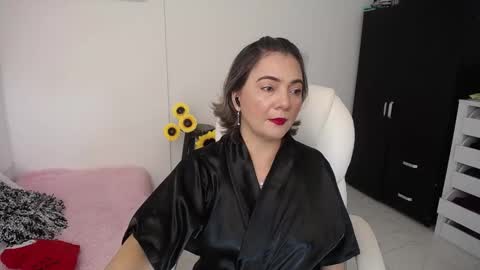 Snapshot of rebeca_milf chatting on 9, 12, 2024 REBECA online show from 9, 12, 2024