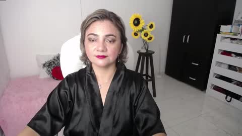 Snapshot of rebeca_milf chatting on 22, 2, 2025 REBECA online show from 22, 2, 2025
