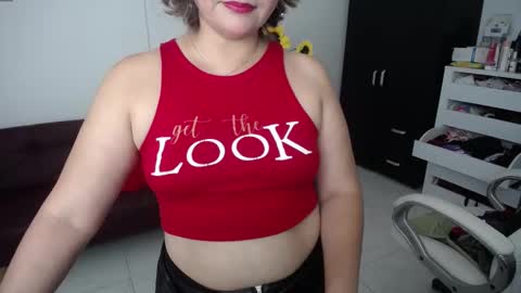 Snapshot of rebeca_milf chatting on 23, 2, 2025 REBECA online show from 23, 2, 2025