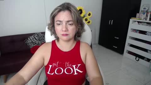 Snapshot of rebeca_milf chatting on 23, 2, 2025 REBECA online show from 23, 2, 2025