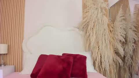 rebeca_taylor_ online show from 7, 7, 2026