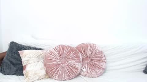 rebecamur online show from 15, 9, 2025